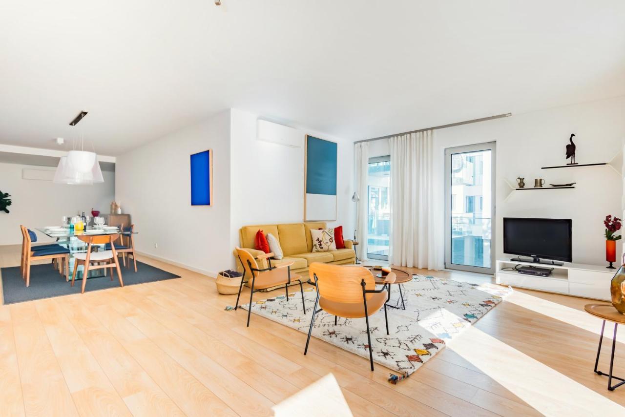 Oeiras Elegant Retreat With Pool Apartment Luaran gambar